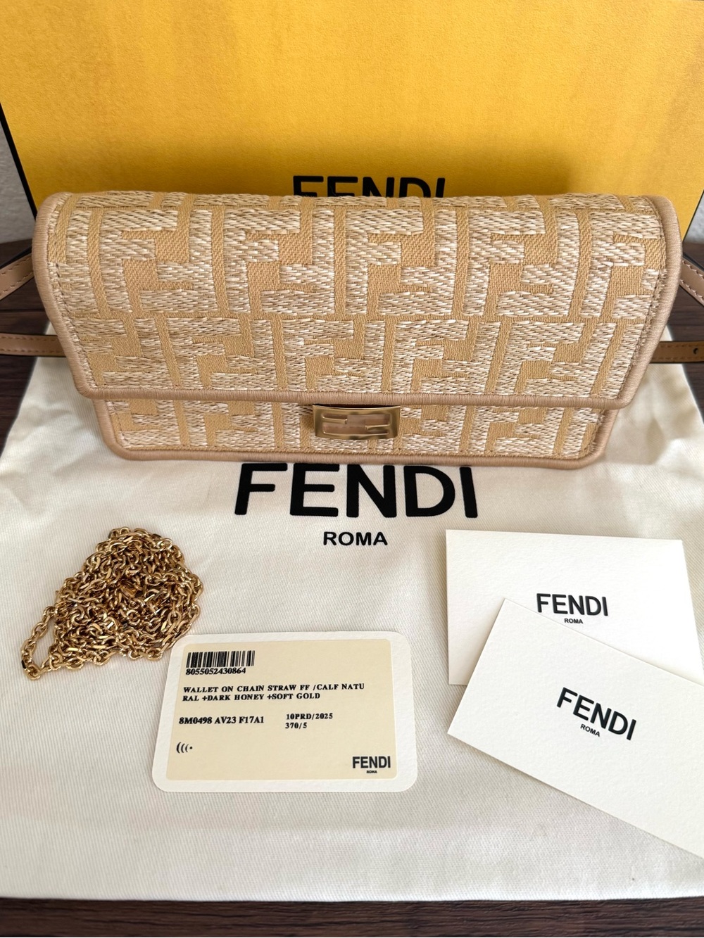 ❌SOLD❌NEW FENDI Raffia Jaquard Baguette Wallet on Chain Two Way Bag - Picture 3 of 8